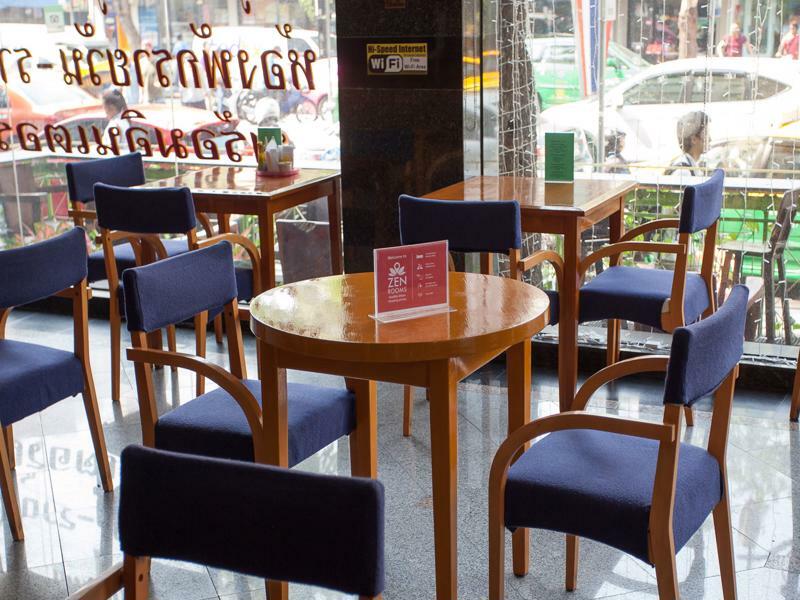 Zen Rooms Silom Soi 17 Bangkok Luaran gambar