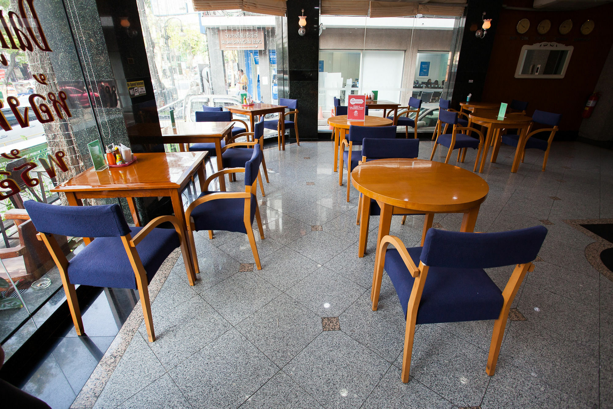 Zen Rooms Silom Soi 17 Bangkok Luaran gambar
